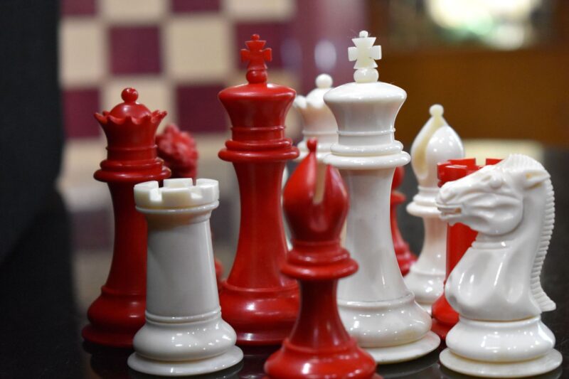 1849 series Jaques Bone Chess Pieces Natural Bone & Red Stained Bone 3.5" King-0