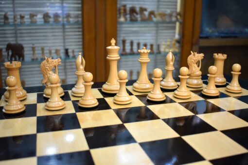 Antarctica Series Chess Pieces Boxwood & Ebony 4" King-3029