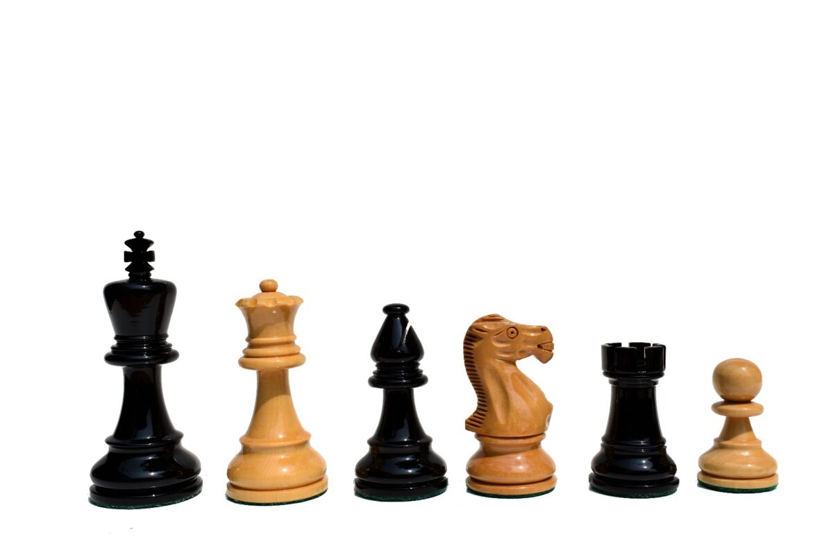 AIW-350 Series Chess Pieces Boxwood & Black Lacquered 3.75" King-0