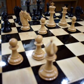 Ambassador Series Chess Pieces Boxwood & Ebony 3.75" King-3052