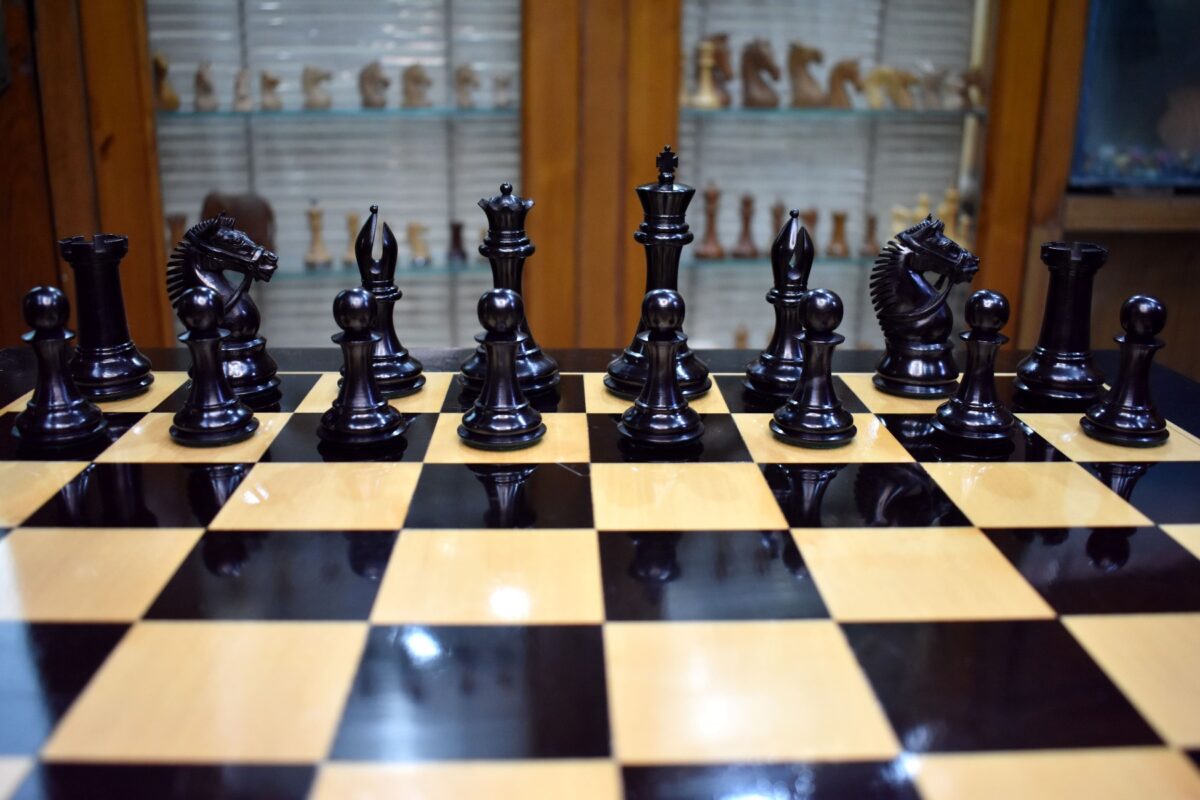 American Staunton Chess Pieces Boxwood & Ebony 4" King-2855