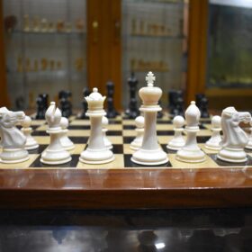 The Bone Staunton Chess Pieces Natural Bone & Black 3.5" King-3058