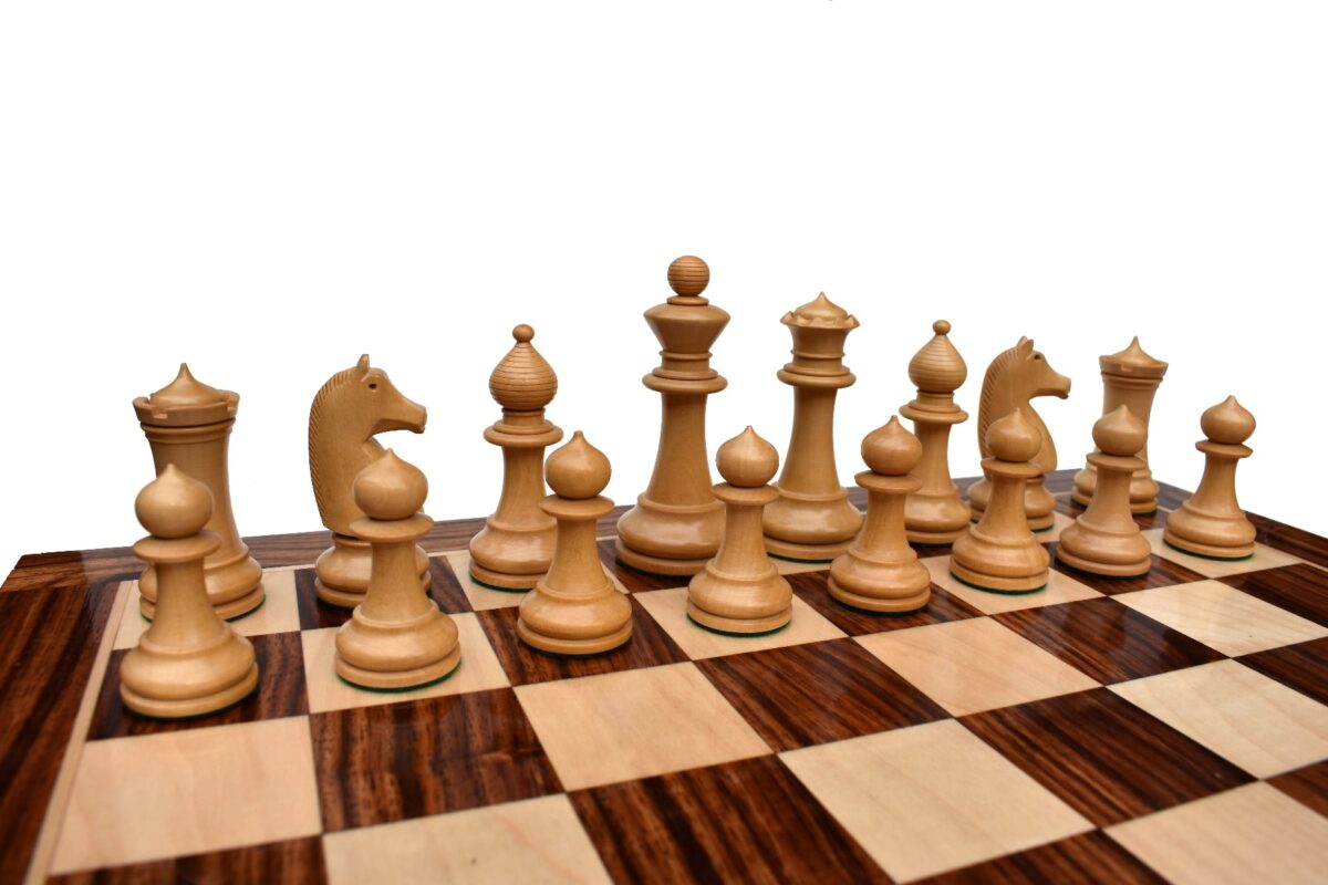 The Chavet series Chess Pieces Boxwood & Brown Glided 3.75" King-2479