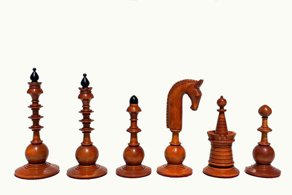 Dutch 8th Century Chess Pieces Antiqued Boxwood & Ebony 4.5" King-2130