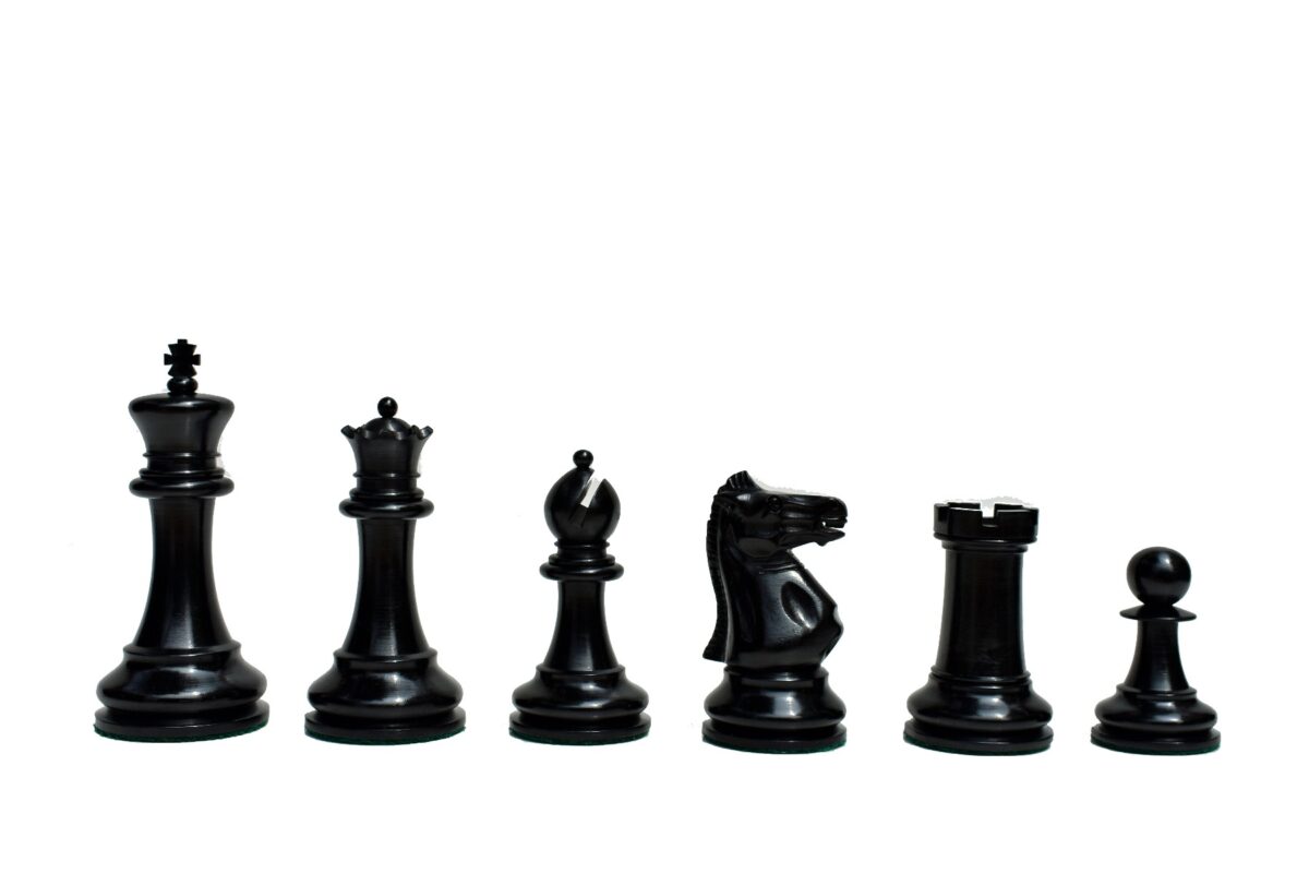 Zukertort 1875-1880 Jaques Series Chess pieces Antiqued Boxwood & Ebony 4" King-2004