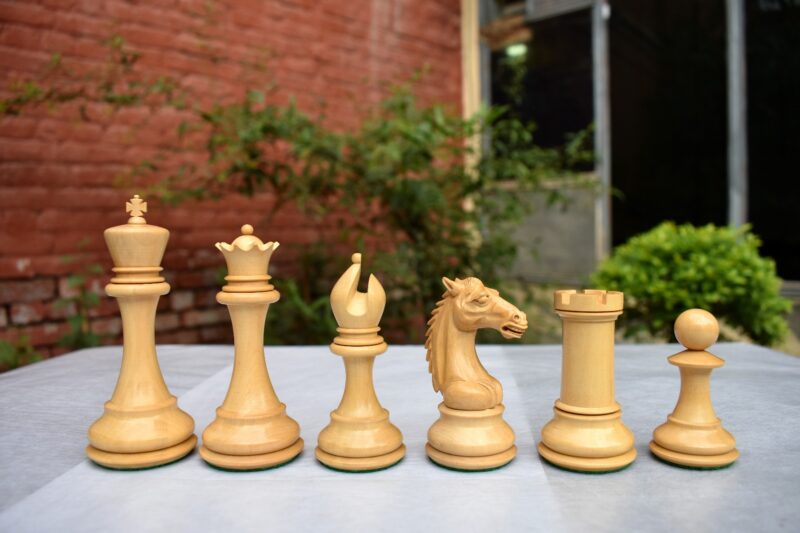 The Mustang Series Chess Pieces Boxwood & Ebony 4.4" King-0