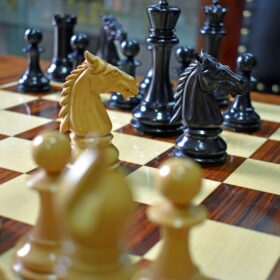 St John Series Chess Pieces Matte Finish Boxwood & Ebony 4.4" King-2694