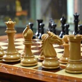 St John Series Chess Pieces Matte Finish Boxwood & Ebony 4.4" King-2695