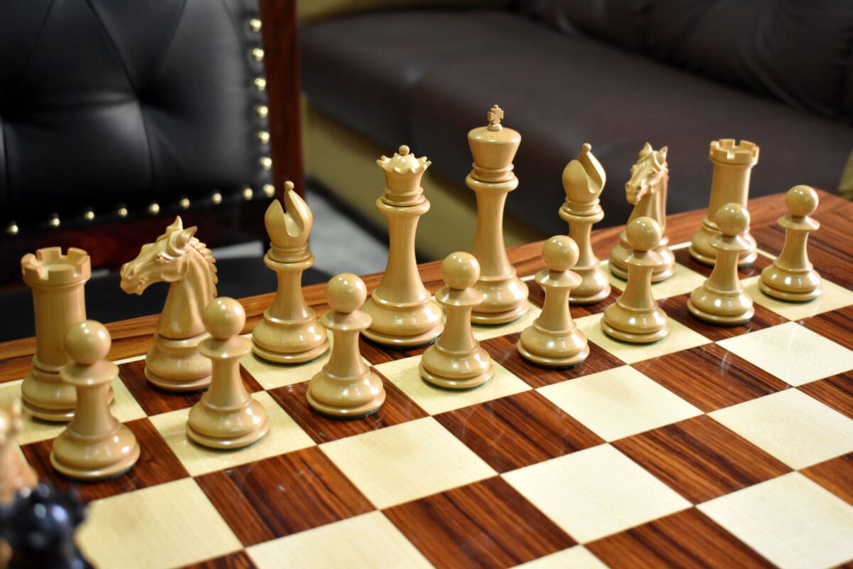 St John Series Chess Pieces Matte Finish Boxwood & Ebony 4.4" King-2697