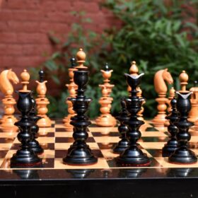 The Selenus Series 18th Century Chess Pieces Antiqued Boxwood & Ebony 4.4" King-2085