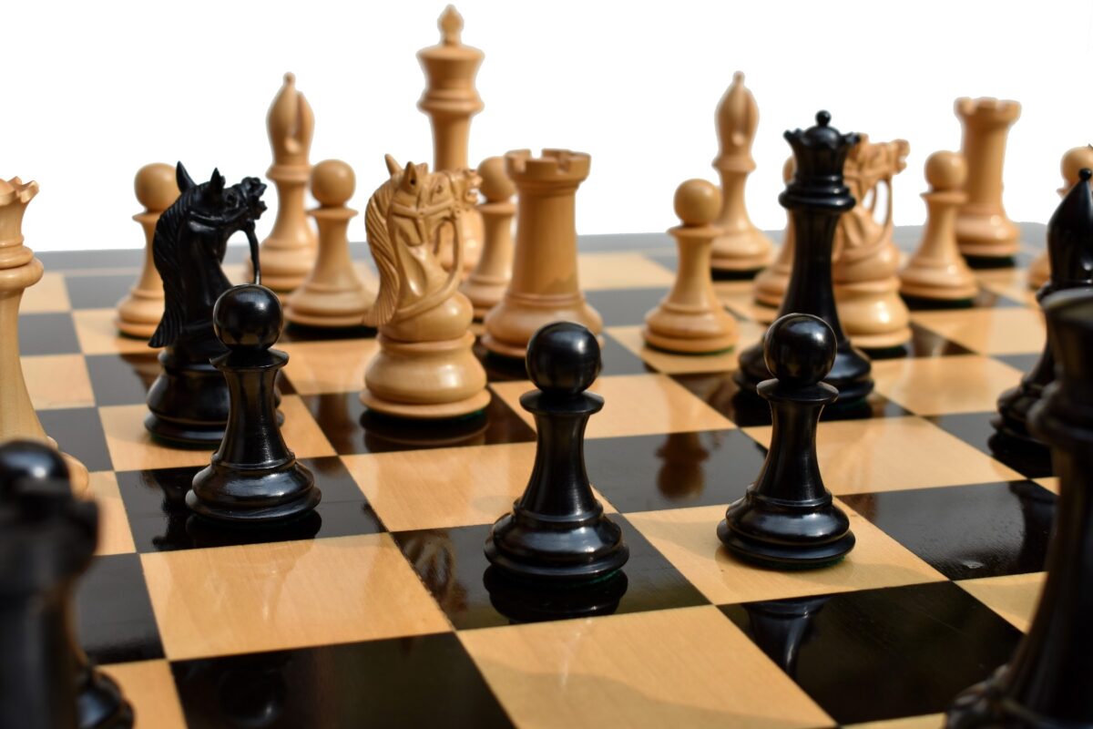 Antarctica Series Chess Set Boxwood & Ebony 4" King with 2.25" Square Tournament Series Chess Board-3890