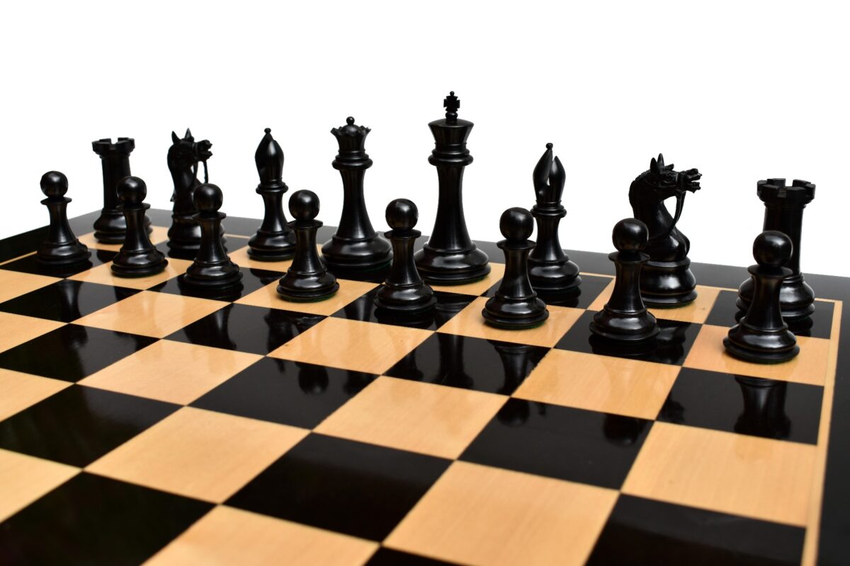 Antarctica Series Chess Set Boxwood & Ebony 4" King with 2.25" Square Tournament Series Chess Board-3887