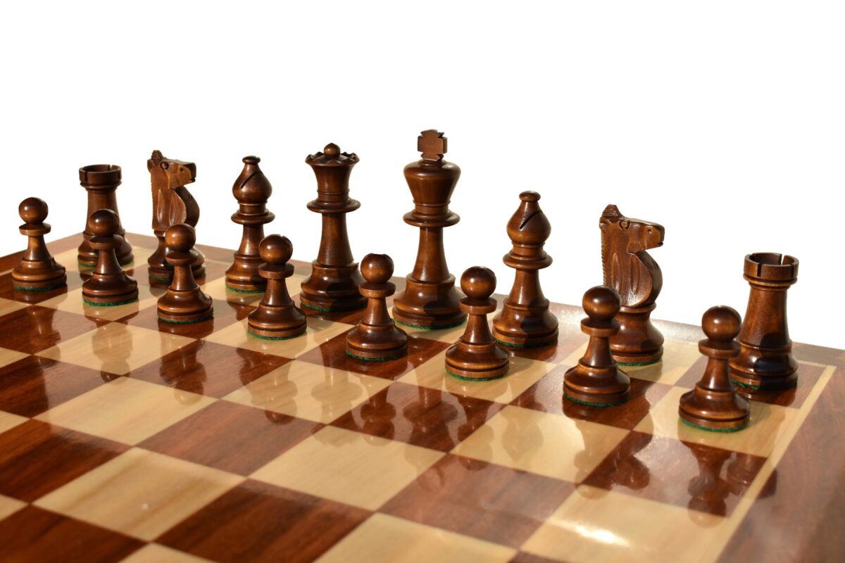 Lardy Staunton Chess set Boxwood & Dark Brown Glided 3.5" King with 1.75" Square Beveled Series Chess Board-4001