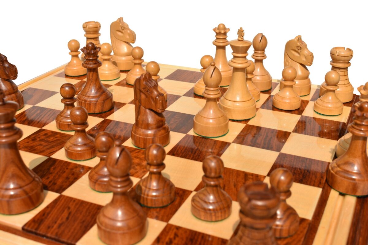 Mechanics Institute Series Chess Set Boxwood & Sheesham 4.25" King with 2.25" Square signature Series Chess Board-4031