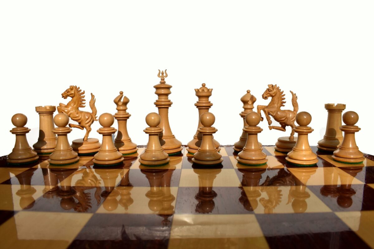 Ferrari Series Chess Pieces Boxwood & Ebony 4.4" King-4701