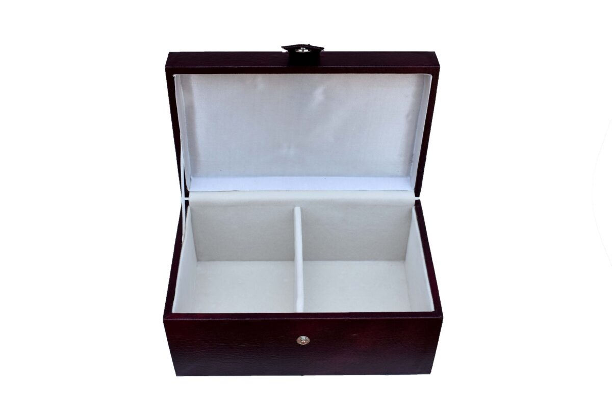 The Chess Storage Box Burgundy Leatherette 3.75" to 4.25" KIng Chess Pieces-4961