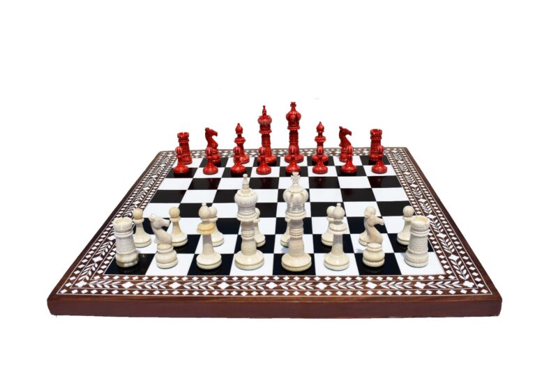 The Kings Cross Series Chess set Natural Bone & Red Stained bone 4" King with Heritage Series chess board-0