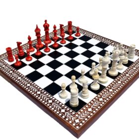 The Kings Cross Series Chess set Natural Bone & Red Stained bone 4" King with Heritage Series chess board-4832