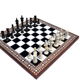 The Kings Cross Series Chess Set Natural Bone & Black Stained bone 4" King with Heritage series chess board-4838