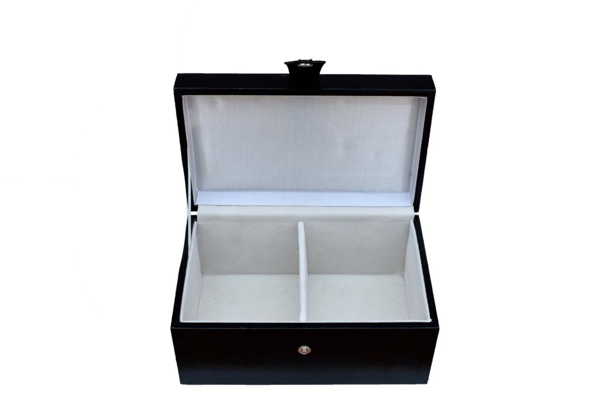 The Chess Storage Box Black Leatherette 3.75" to 4.25" KIng Chess Pieces -4937