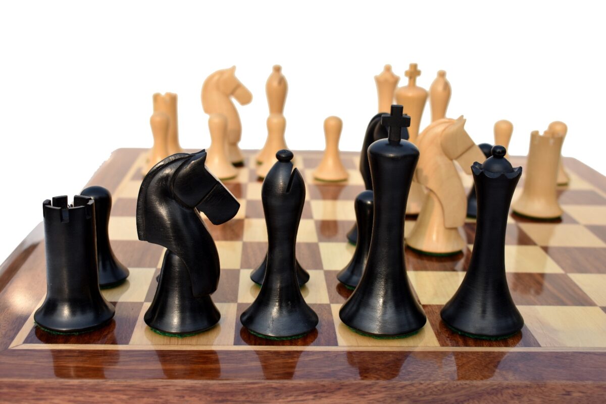 Ulbrich Series Chess Pieces Boxwood & Ebony 3.75" King-5100