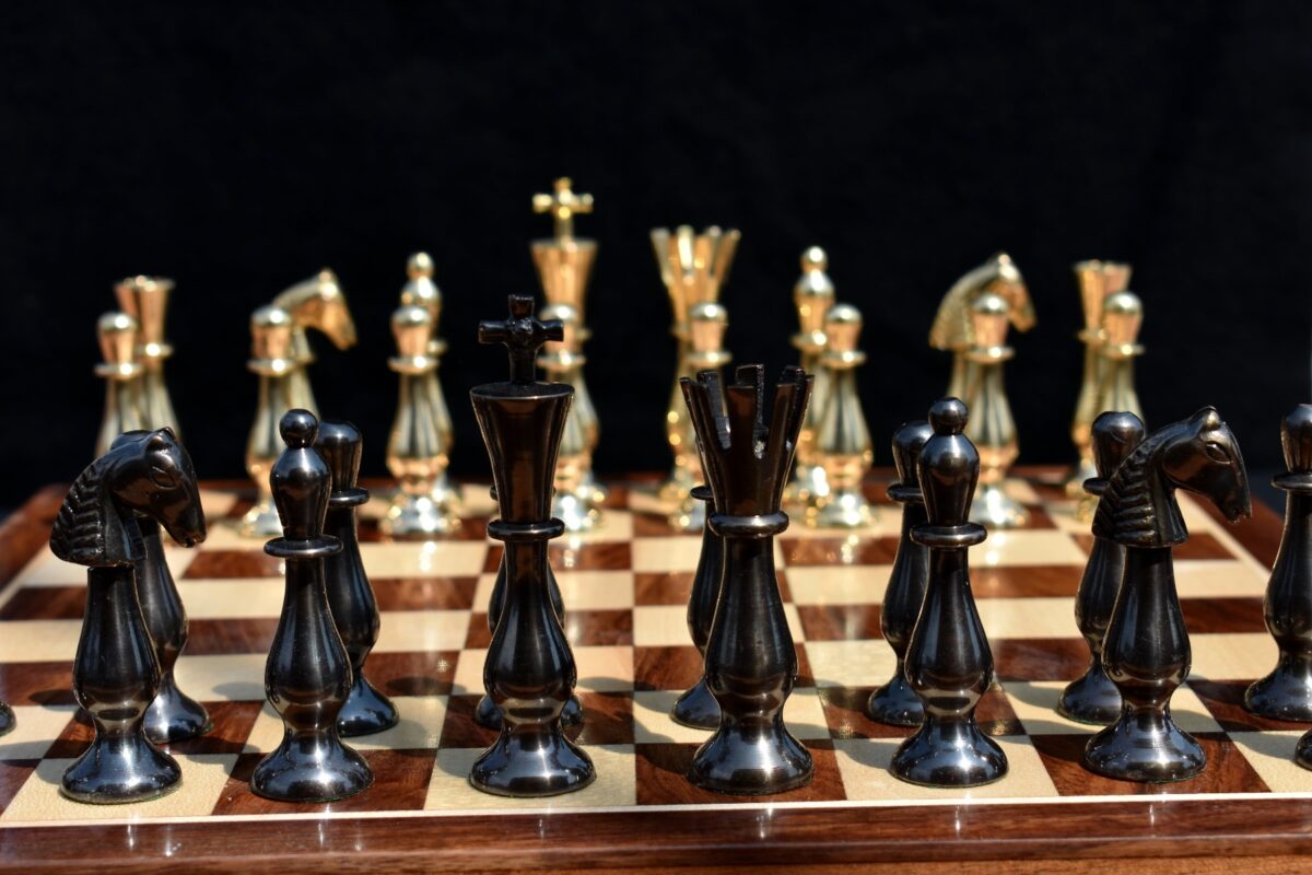 Majestic Series Chess set Natural Brass & Antiqued Brass 3.5" King with 14" Folding Chess Board-5389