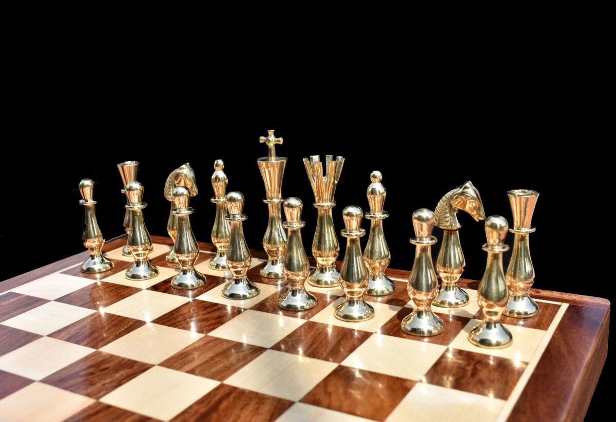 Majestic Series Chess set Natural Brass & Antiqued Brass 3.5" King with 14" Folding Chess Board-5390