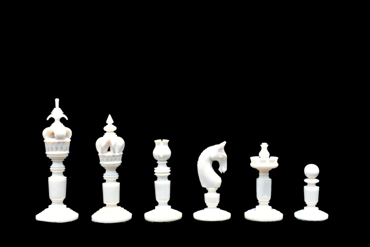 Ancient Art Bone Crafted Chess Pieces Natural Bone & Red Gilded Bone 4" King-5309