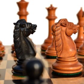 1890- Royal Staunton chess Pieces BCC reproduction Antiqued Boxwood & Ebony 4.4" King-6093