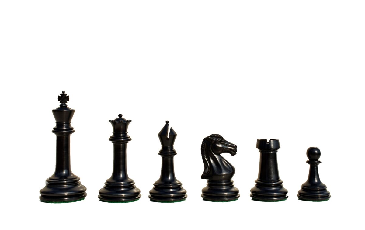 Parthenon series Chess Pieces repro Antiqued Boxwood & Ebony 4.4" King-6029