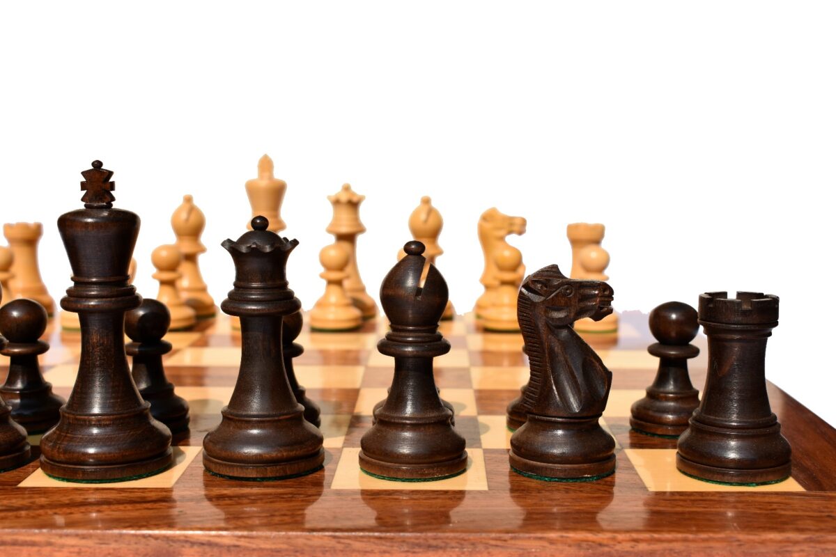 Grandmaster Series chess set Boxwood & Walnut Gilded Boxwood 3.75" King with 18" Chess Board-6400