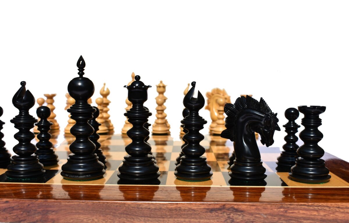 Designer Savano Series Chess pieces Boxwood & Ebony Matte Finish 4.4" King-6426