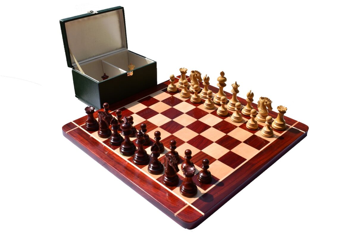 Wellington Series Chess set Boxwood & Padauk 4.4" King with 2.25" Square Chess Board-0