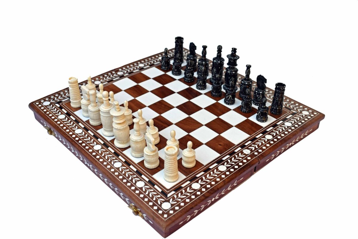 The Barleycorn Series Complete chess set Natural Bone & Black Stained Bone crafted 4" King with Chess Board -0