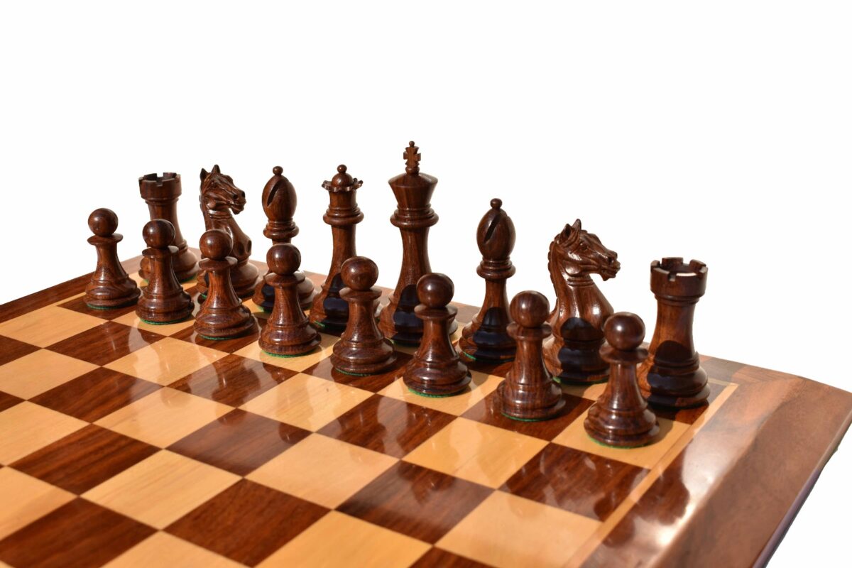 The Fierce Knight Complete chess set Boxwood & Sheesham 4" King with 2" Square chess board-6747