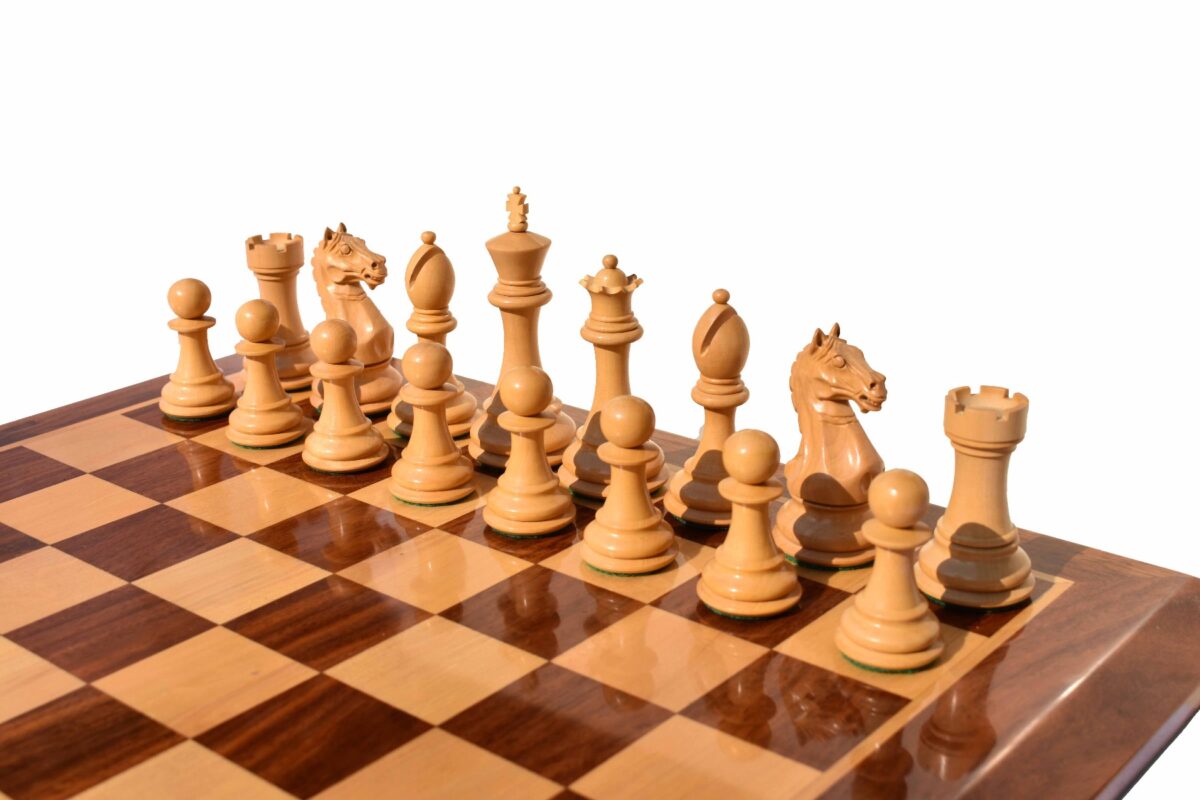 The Fierce Knight Series complete chess set Boxwood & Ebonized 4" King with 2" square chess board-6754