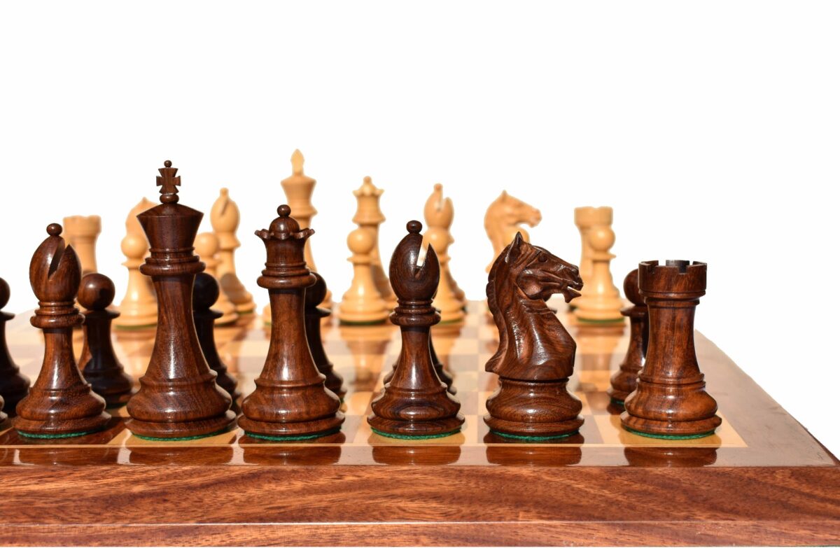 The Fierce Knight Complete chess set Boxwood & Sheesham 4" King with 2" Square chess board-6741