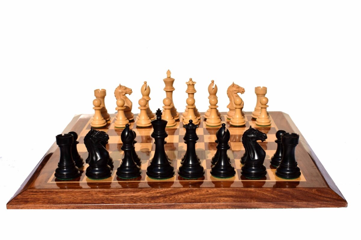 The Fierce Knight Series complete chess set Boxwood & Ebonized 4" King with 2" square chess board-6752