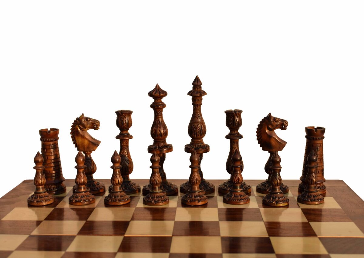 The Marshall Artistic Series Chess Pieces Antiqued Boxwood Burnt & Walnut Gilded Boxwood 5.25" King-6592