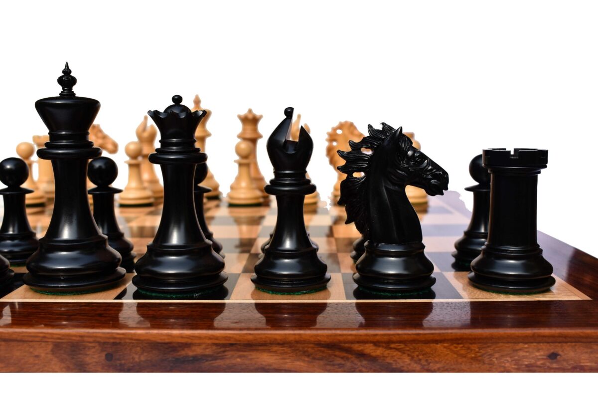 The Alexander Stallion Chess set Boxwood & Ebony 4.4" King with 2.25" Square Chess Board-6969