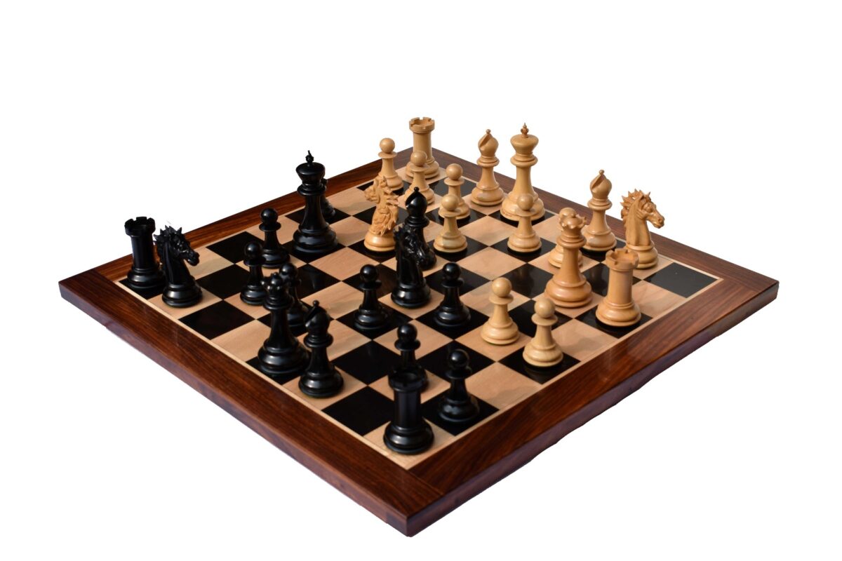 The Alexander Stallion Chess set Boxwood & Ebony 4.4" King with 2.25" Square Chess Board-6971