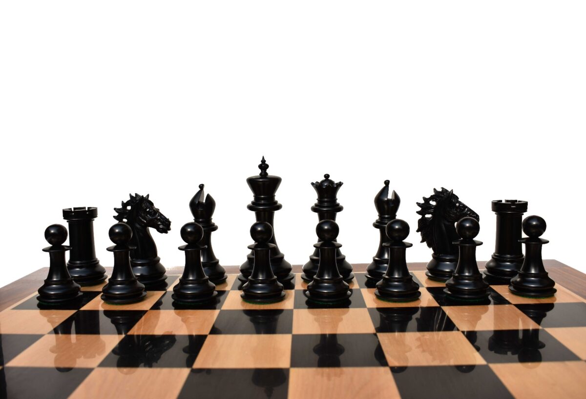 The Alexander Stallion Chess set Boxwood & Ebony 4.4" King with 2.25" Square Chess Board-6965