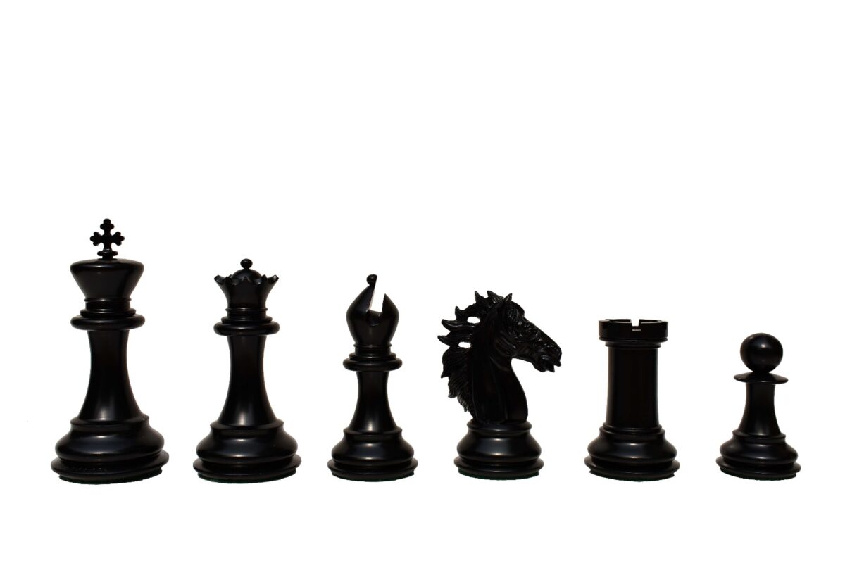 The Alexander Stallion Chess set Boxwood & Ebony 4.4" King with 2.25" Square Chess Board-6976