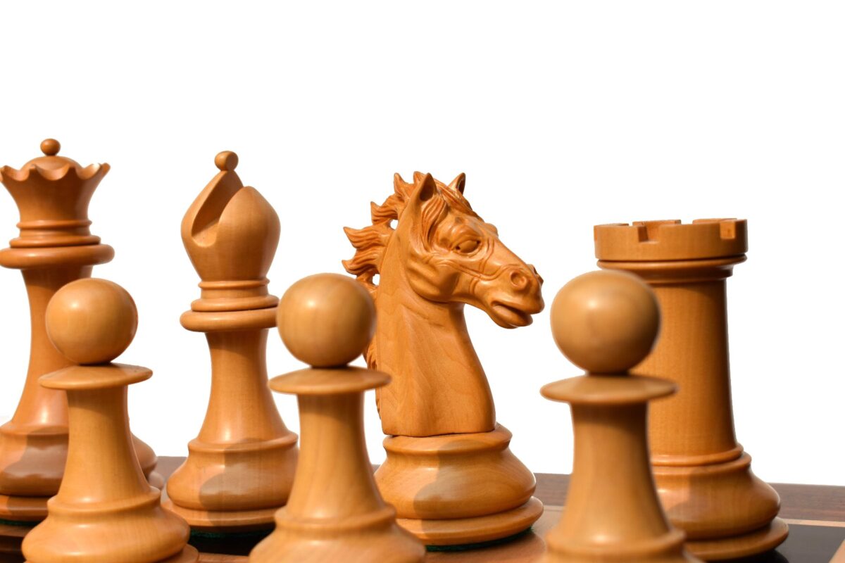 The Alexander Stallion Chess set Boxwood & Ebony 4.4" King with 2.25" Square Chess Board-6968