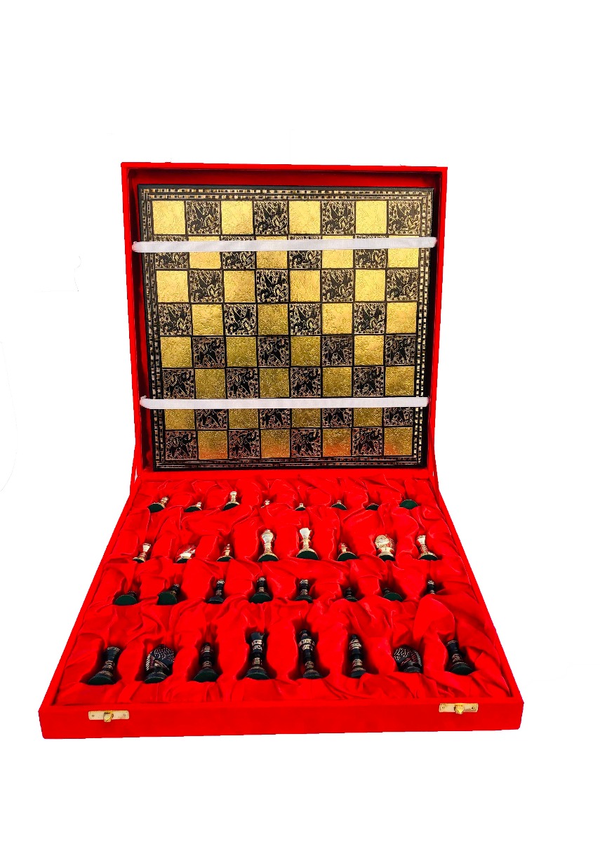 The Mughal Empire brass chess set Brass & Black Coated brass 2.75" King with 14" chess board-6898