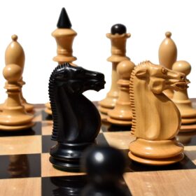 The Shkolnik Series version II soviet reproduction Chess Pieces Boxwood & Ebonized 3.5" King -7201