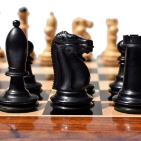 The Shkolnik Series version II soviet reproduction Chess Pieces Boxwood & Ebonized 3.5" King -0