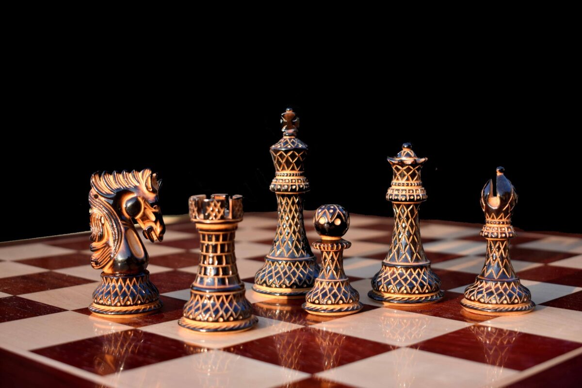 Designer Parker Series Chess set Limited Edition Boxwood Burnt High Glossy 4" King with 2" Square Chess Board-7462