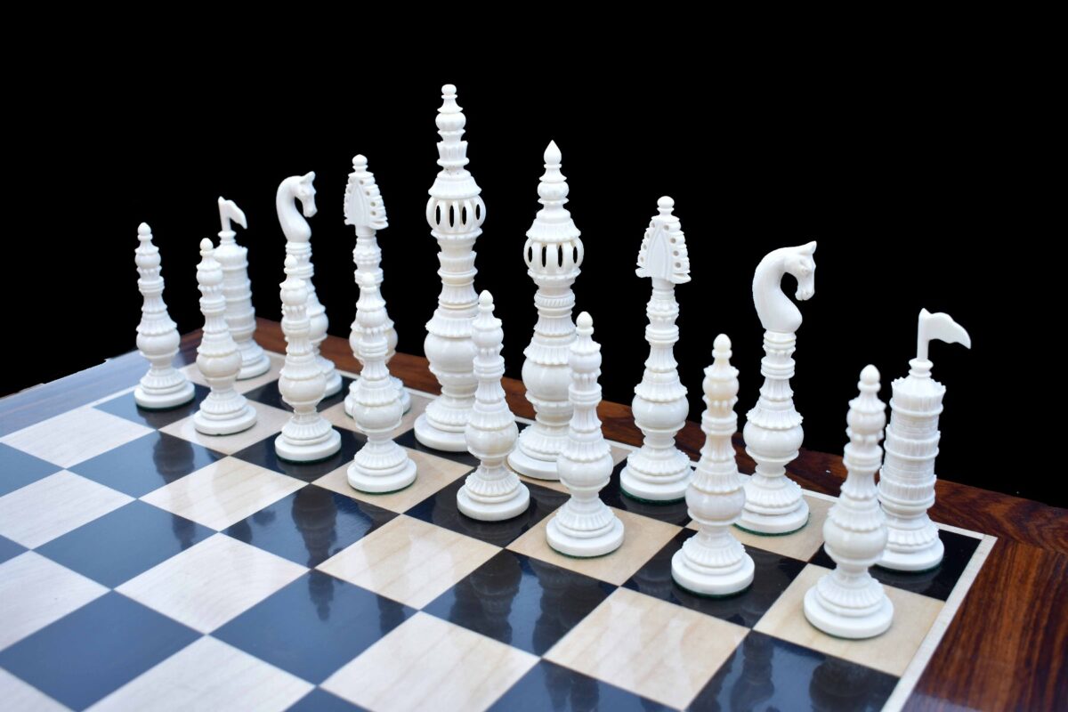 Tower Series Bone Crafted chess pieces Natural Bone & Green stained Bone 6.25" King-7409