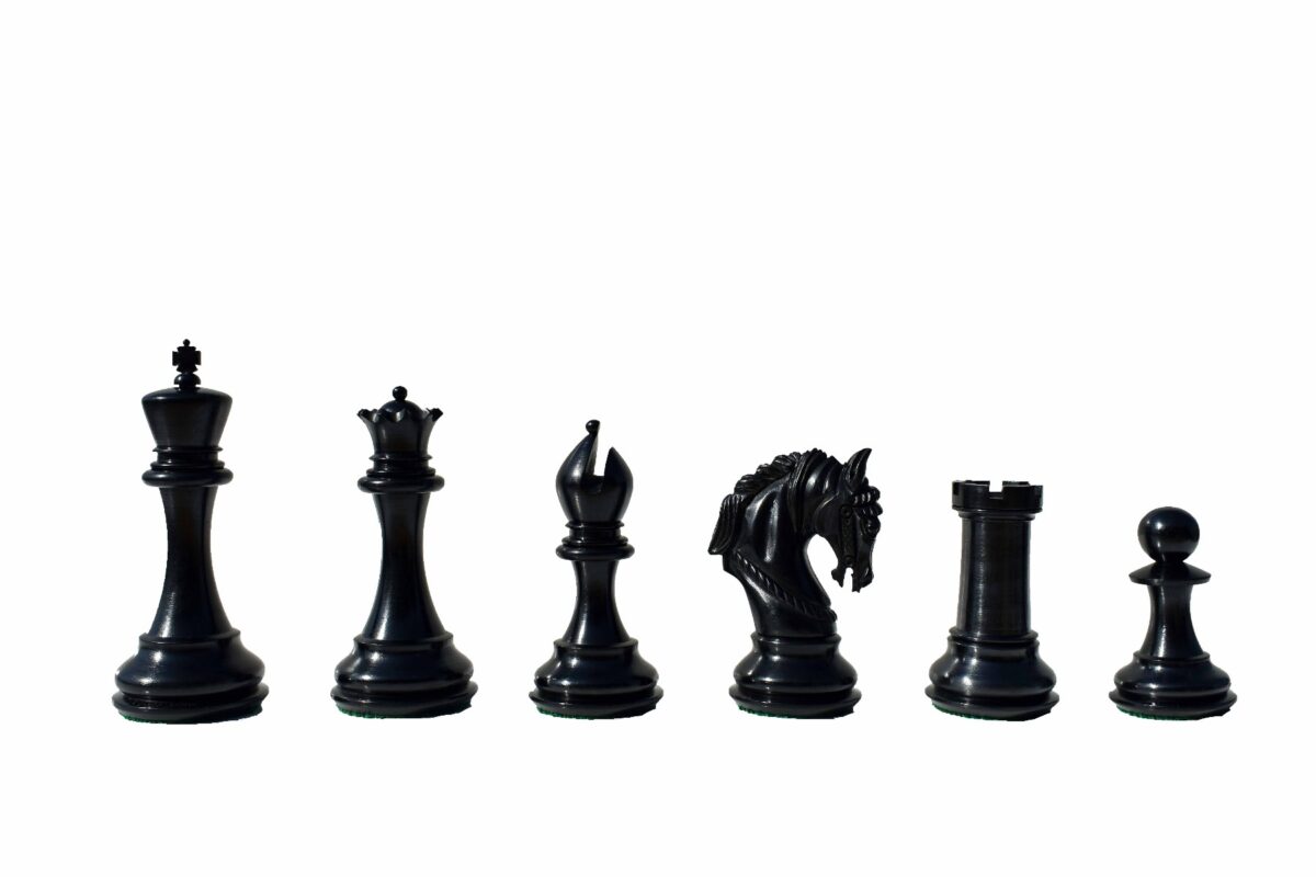 The Kings Arthur Series chess set Boxwood & Ebony 4.4" King with 2.25" square chess board-7609